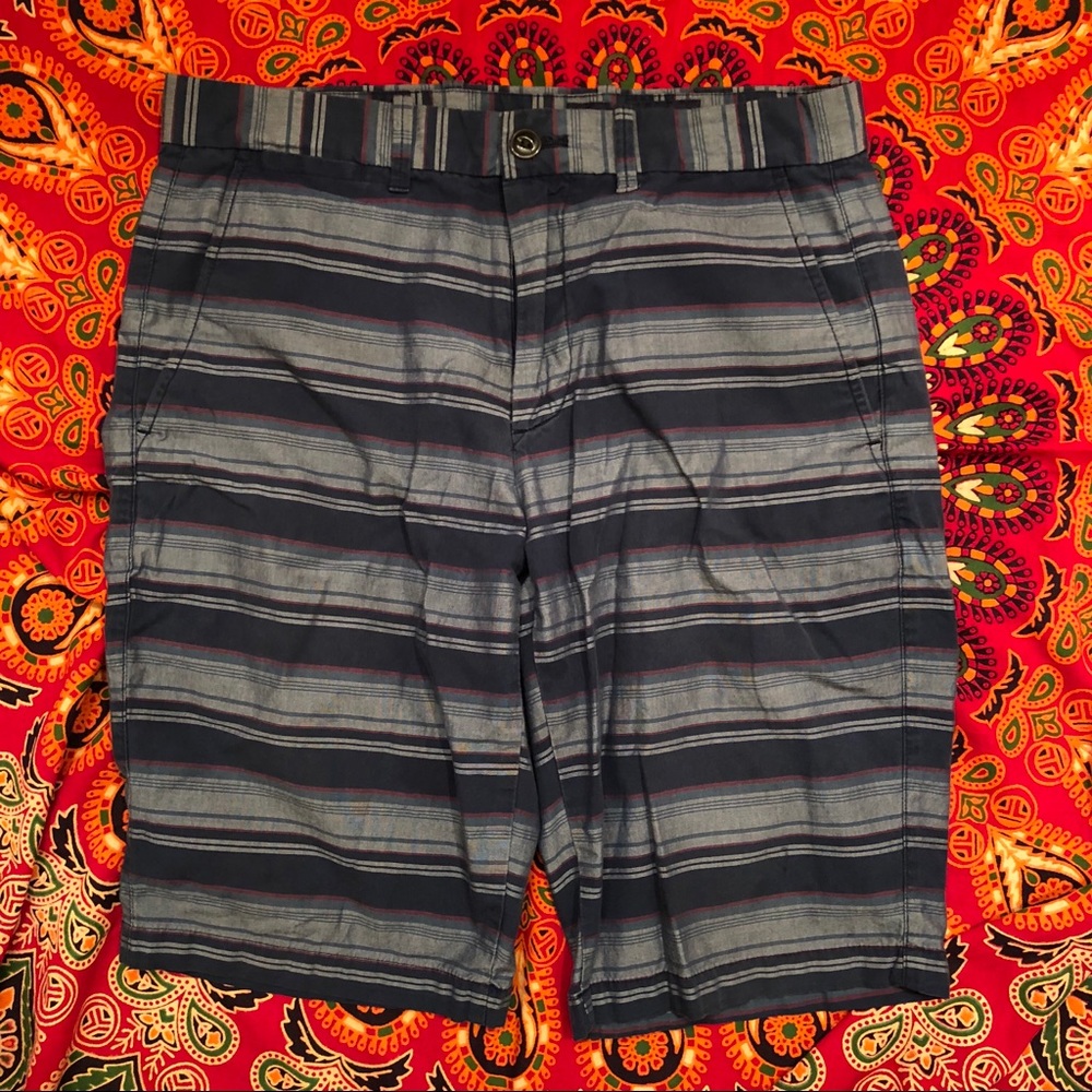 • Gap Striped Shorts •